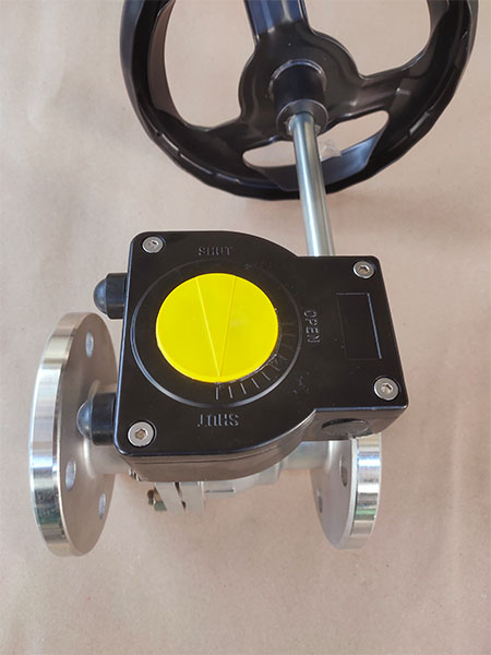 High platform flange ball valve